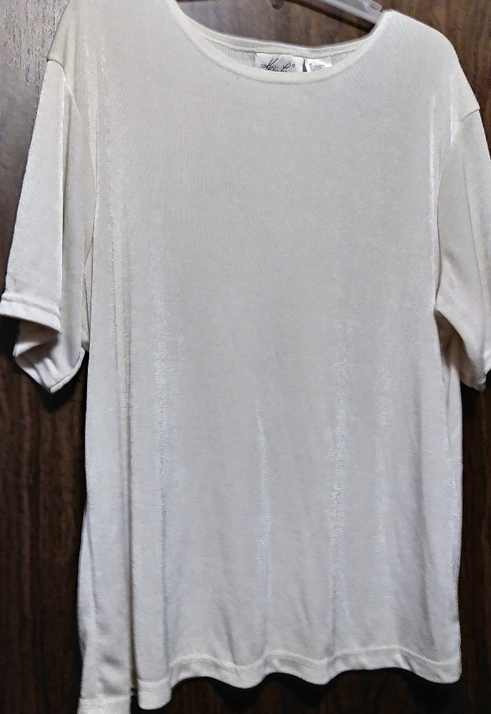 Beige blouse. Size 3X